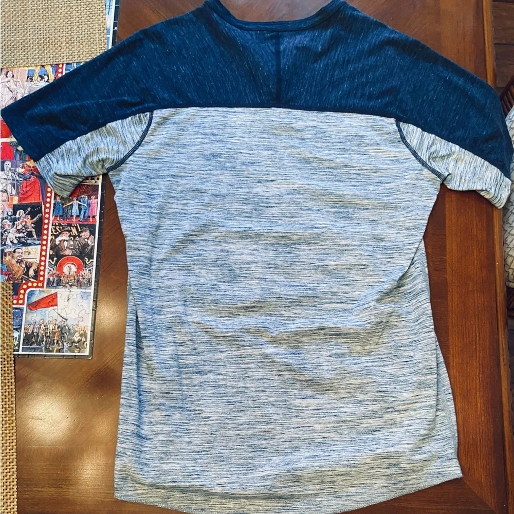 🧨American Eagle Mens Henley T- Shirt (thin) Size: L (SEND ANY OFFER OVER $6‼️)🧨 - Picture 3 of 3